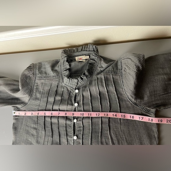 Faherty Charcoal Blouse - Picture 12 of 16